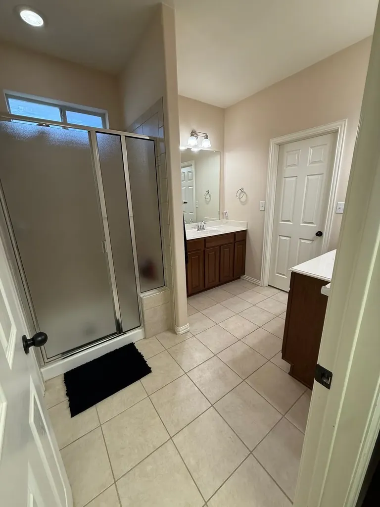 6406 Shakespeare Place Dallas TX 75252