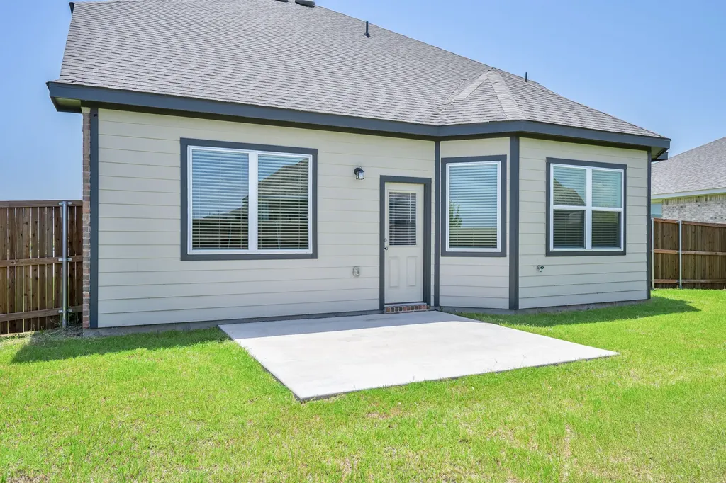 123 Honey Bee Drive Cleburne TX 76031