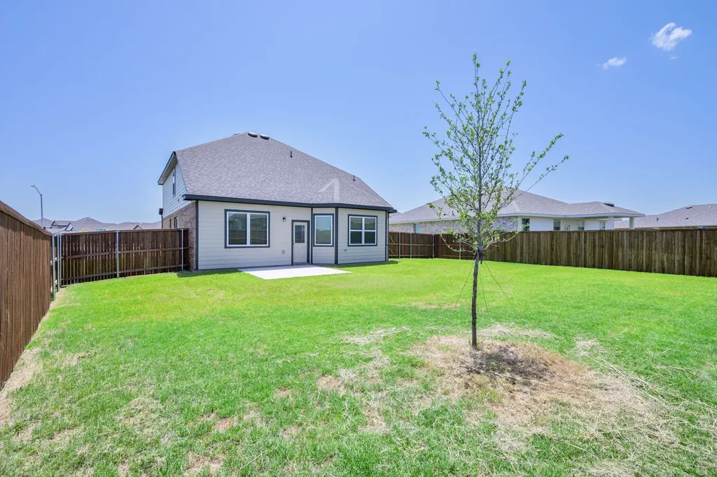 123 Honey Bee Drive Cleburne TX 76031