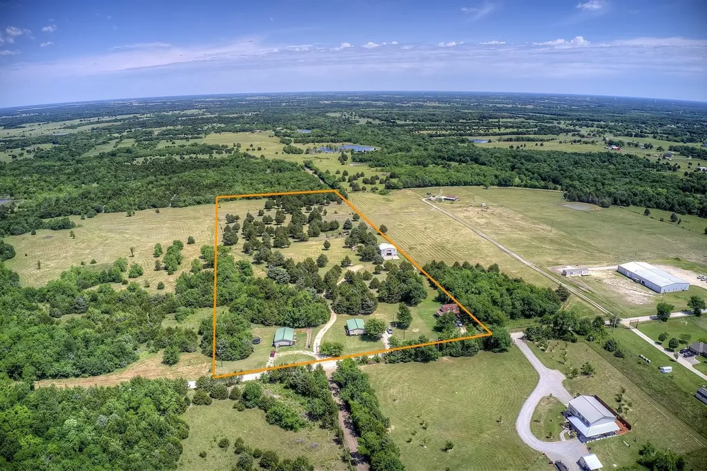 4126 County Road 4111 Campbell TX 75422