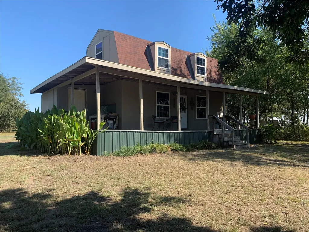 4126 County Road 4111 Campbell TX 75422