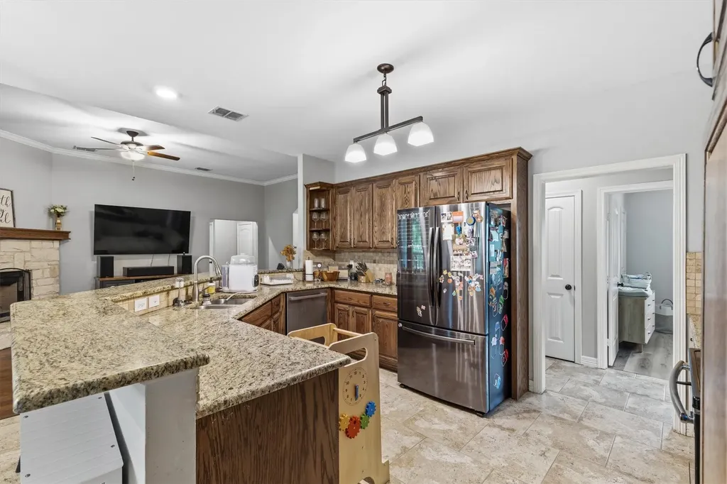 429 Collin Street Nevada TX 75173