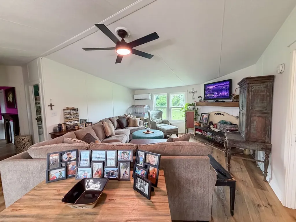 3111 Fm 2737 Lone Oak TX 75453