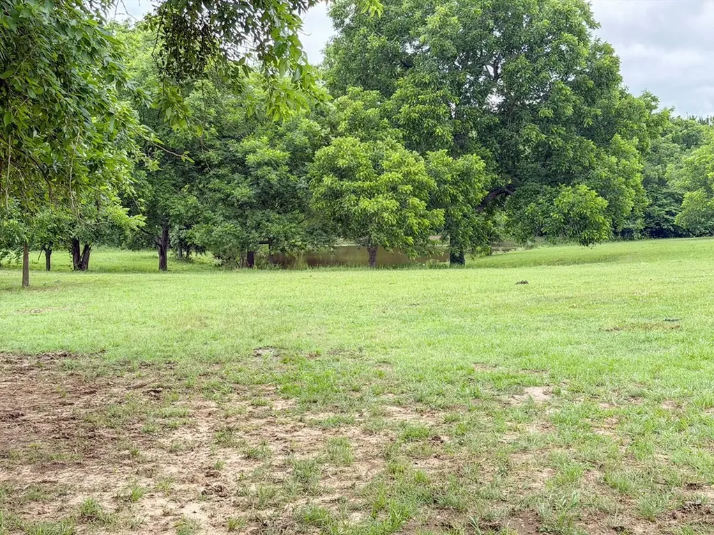 3111 Fm 2737 Lone Oak TX 75453