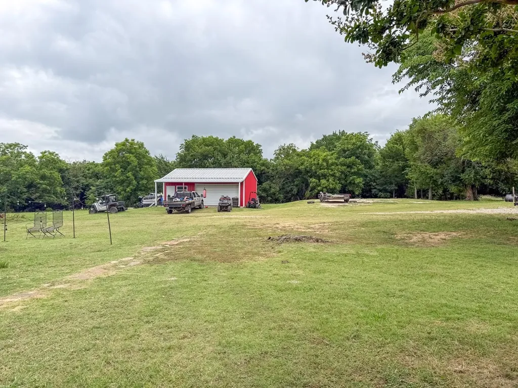 3111 Fm 2737 Lone Oak TX 75453