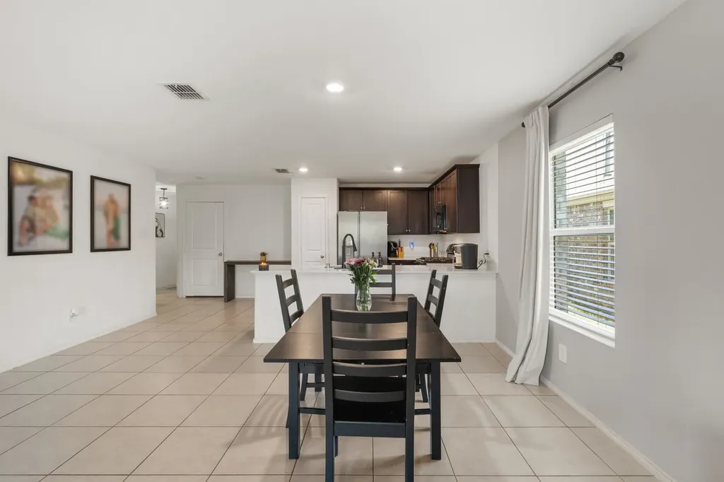 709 Odlozil Lane Ennis TX 75119