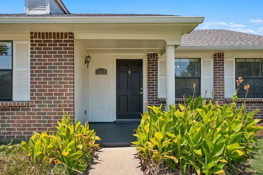 1313 Woodland Court Allen TX 75002