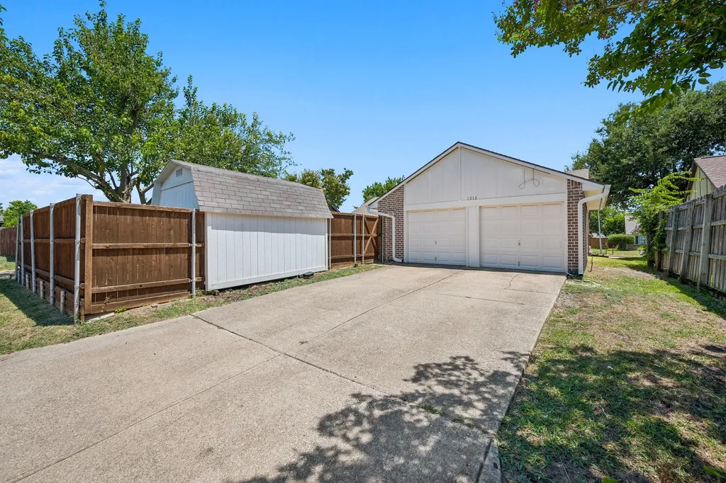 1313 Woodland Court Allen TX 75002