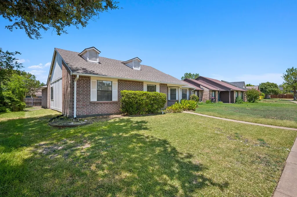 1313 Woodland Court Allen TX 75002
