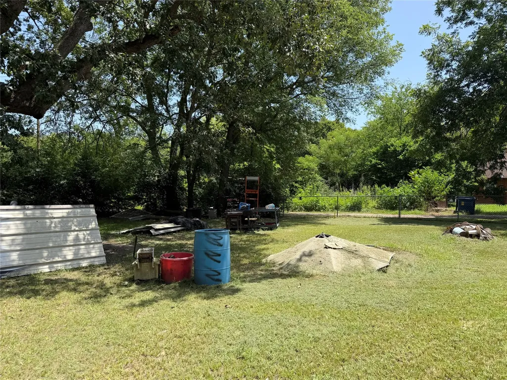 140 S Main Street Avinger TX 75630