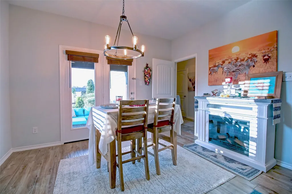 1409 Ellis Lane Aubrey TX 76227