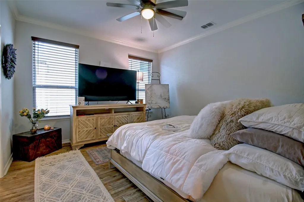 1409 Ellis Lane Aubrey TX 76227