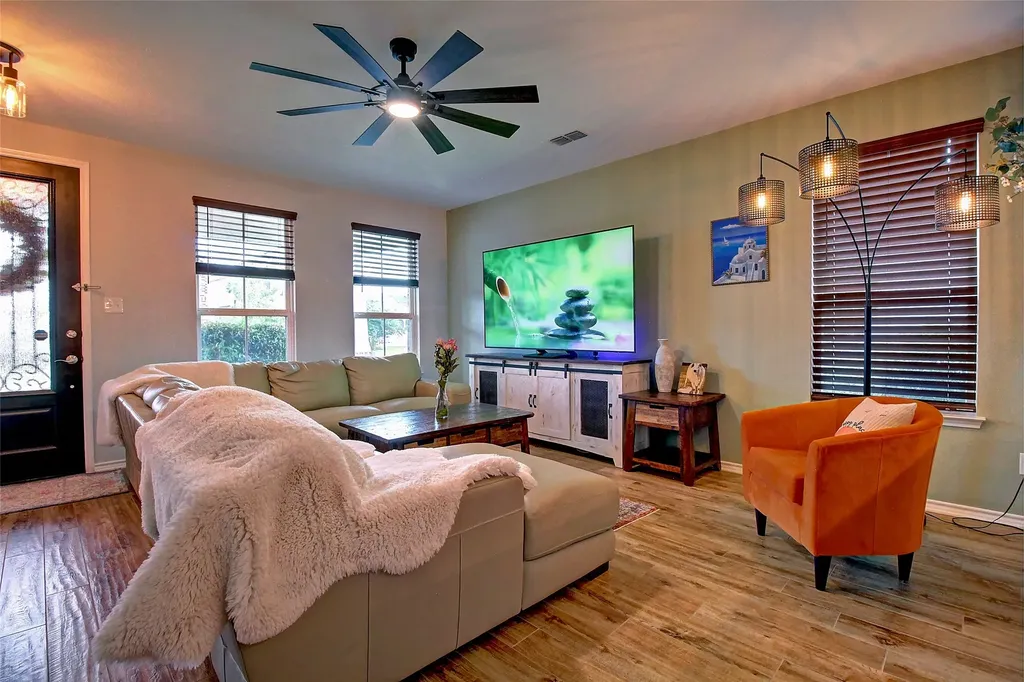 1409 Ellis Lane Aubrey TX 76227