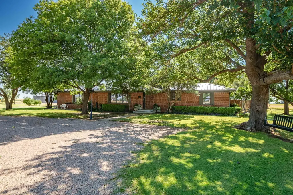 195 County Road 205 Haskell TX 79521