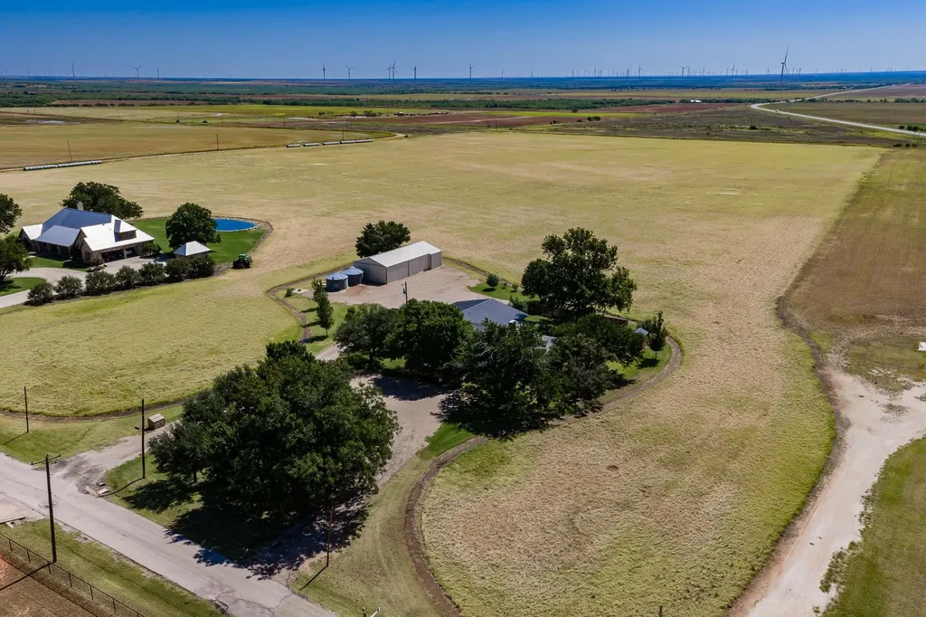 195 County Road 205 Haskell TX 79521