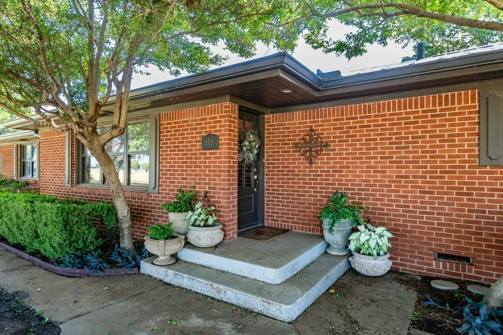 195 County Road 205 Haskell TX 79521