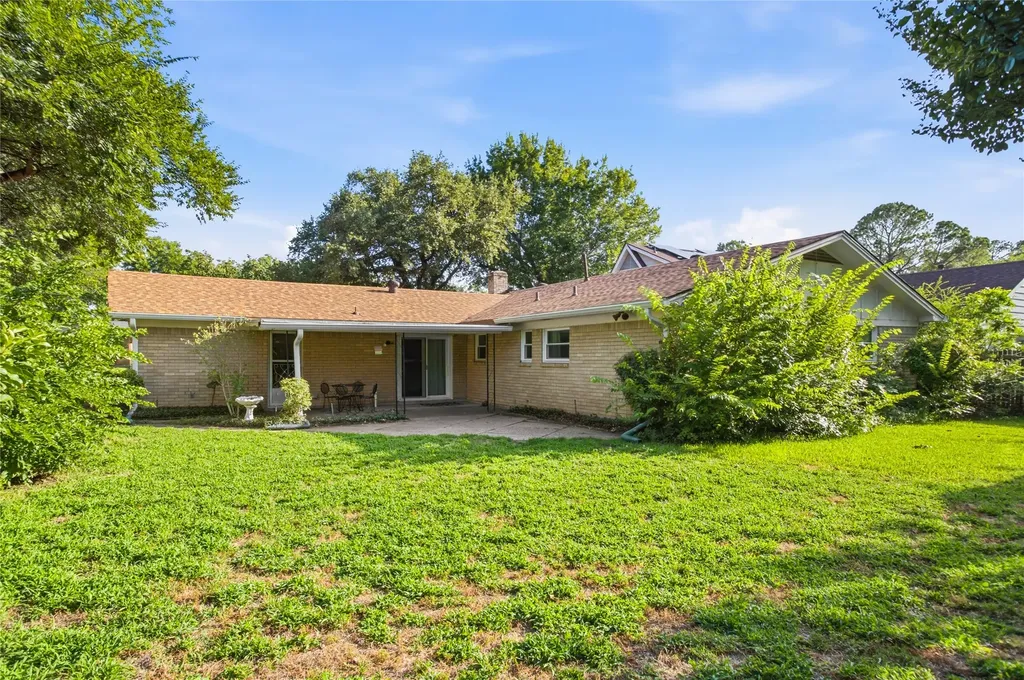 1315 Navaho Street Arlington TX 76012