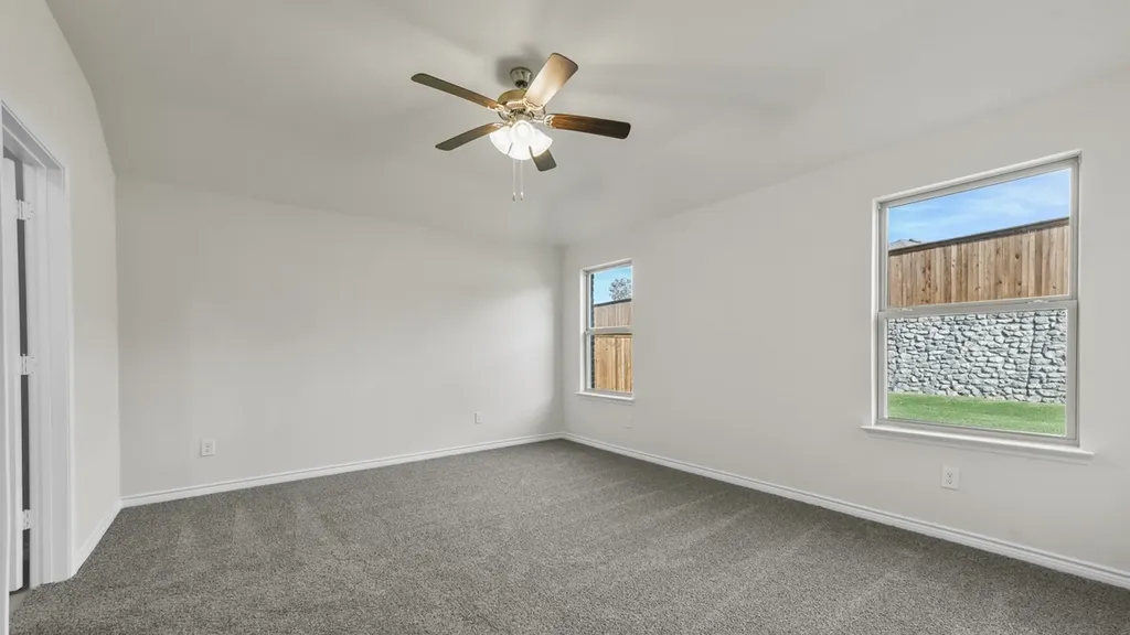 656 Lakepointe Boulevard Lavon TX 75166