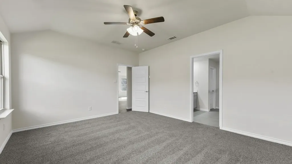 656 Lakepointe Boulevard Lavon TX 75166