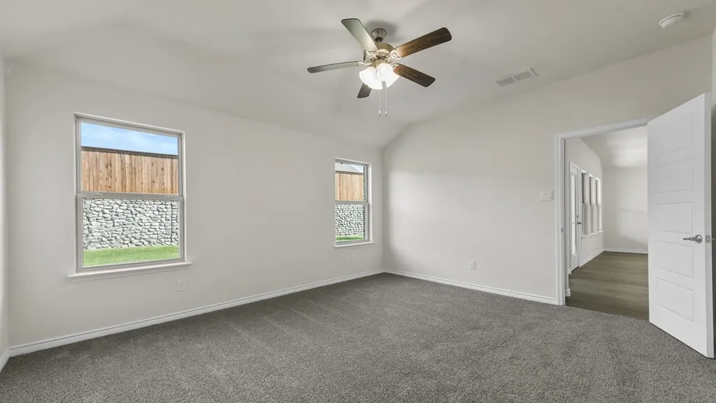 656 Lakepointe Boulevard Lavon TX 75166