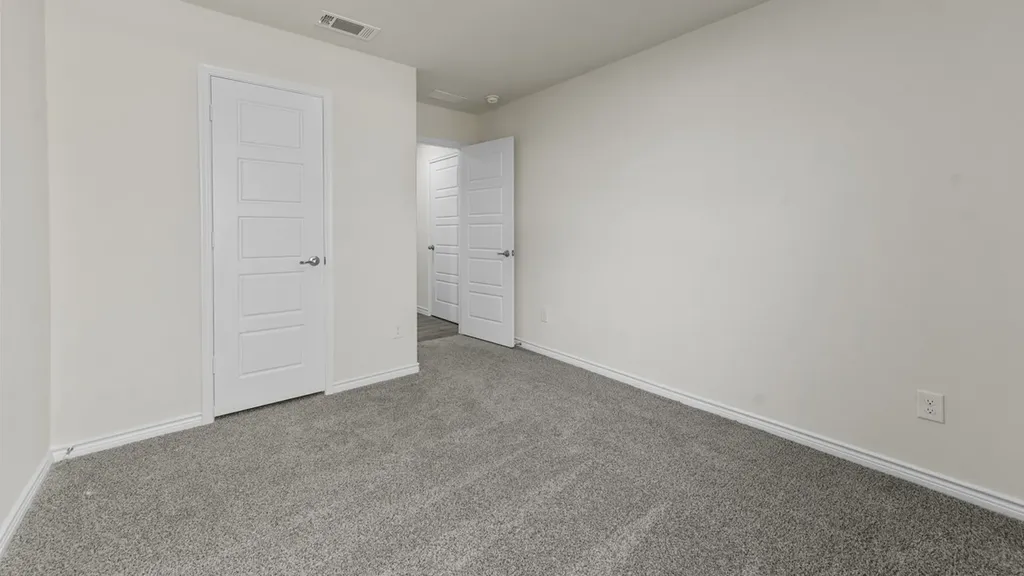 656 Lakepointe Boulevard Lavon TX 75166