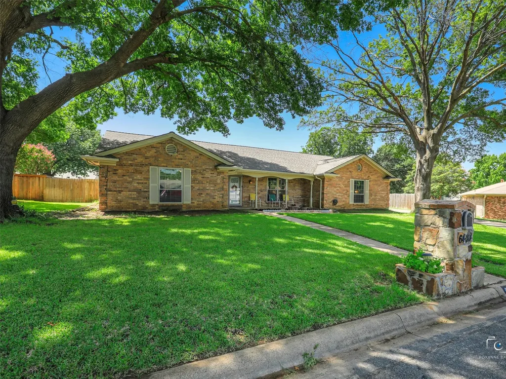 6404 Suncrest Court North Richland Hills TX 76180
