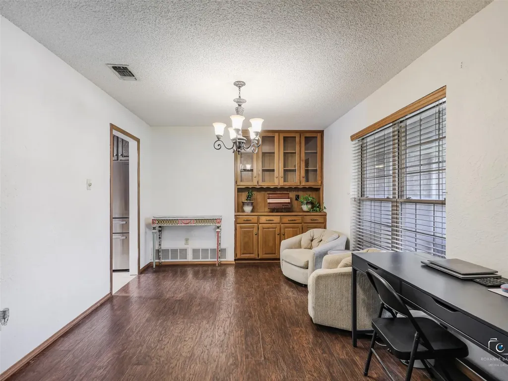 6404 Suncrest Court North Richland Hills TX 76180