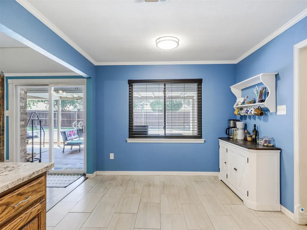 6404 Suncrest Court North Richland Hills TX 76180