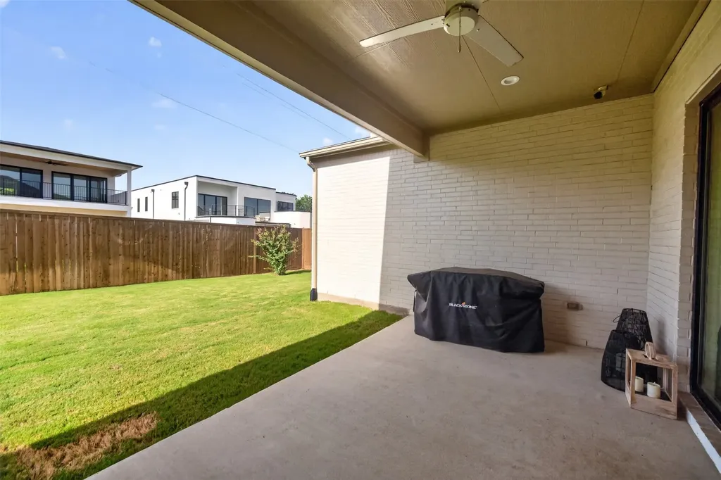 3872 Cortez Drive Dallas TX 75220