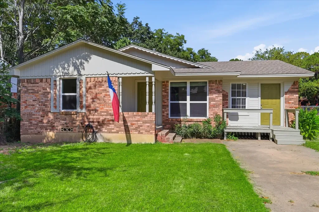 2017 Shawnee Street Denton TX 76209