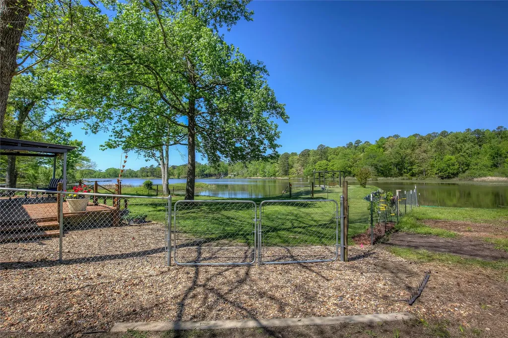 1462 Private Road 8692 Winnsboro TX 75494