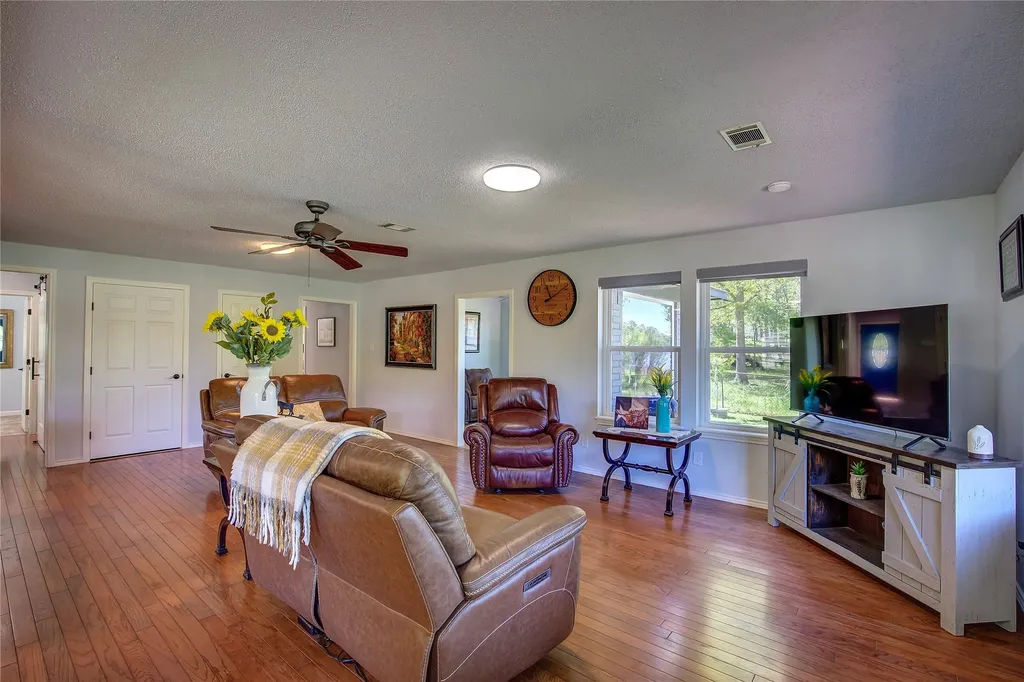 1462 Private Road 8692 Winnsboro TX 75494