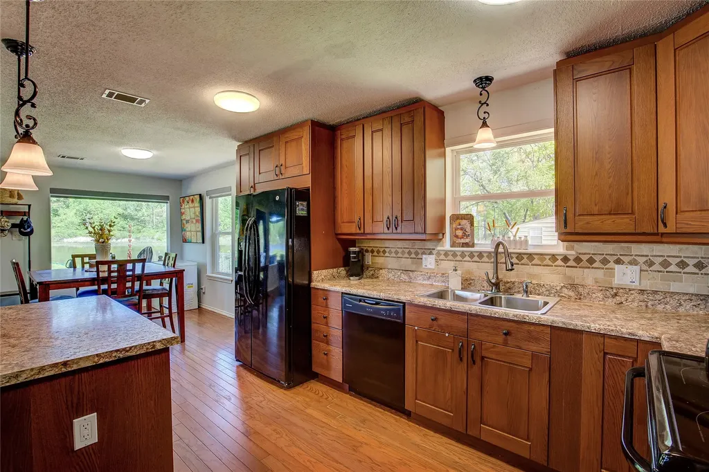 1462 Private Road 8692 Winnsboro TX 75494