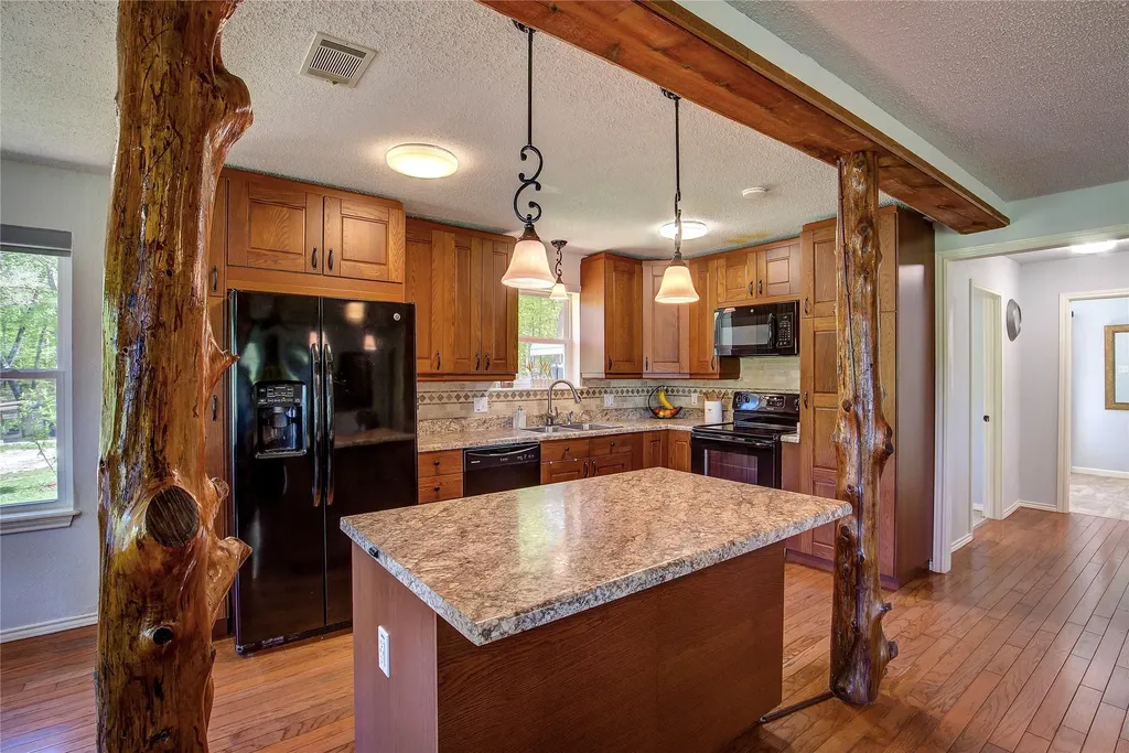 1462 Private Road 8692 Winnsboro TX 75494