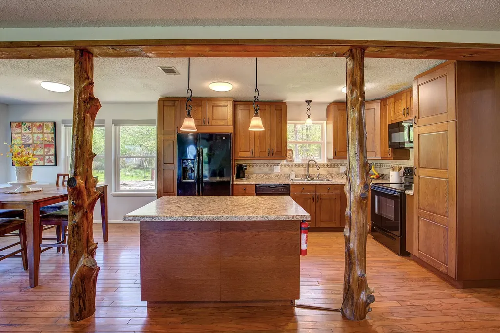 1462 Private Road 8692 Winnsboro TX 75494