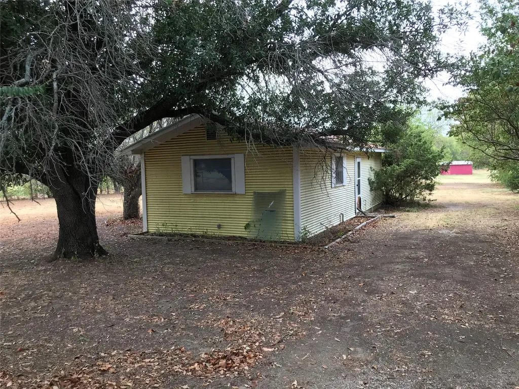 115 E Main Street Gunter TX 75058