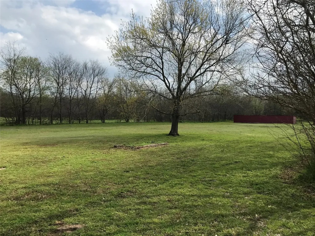 115 E Main Street Gunter TX 75058