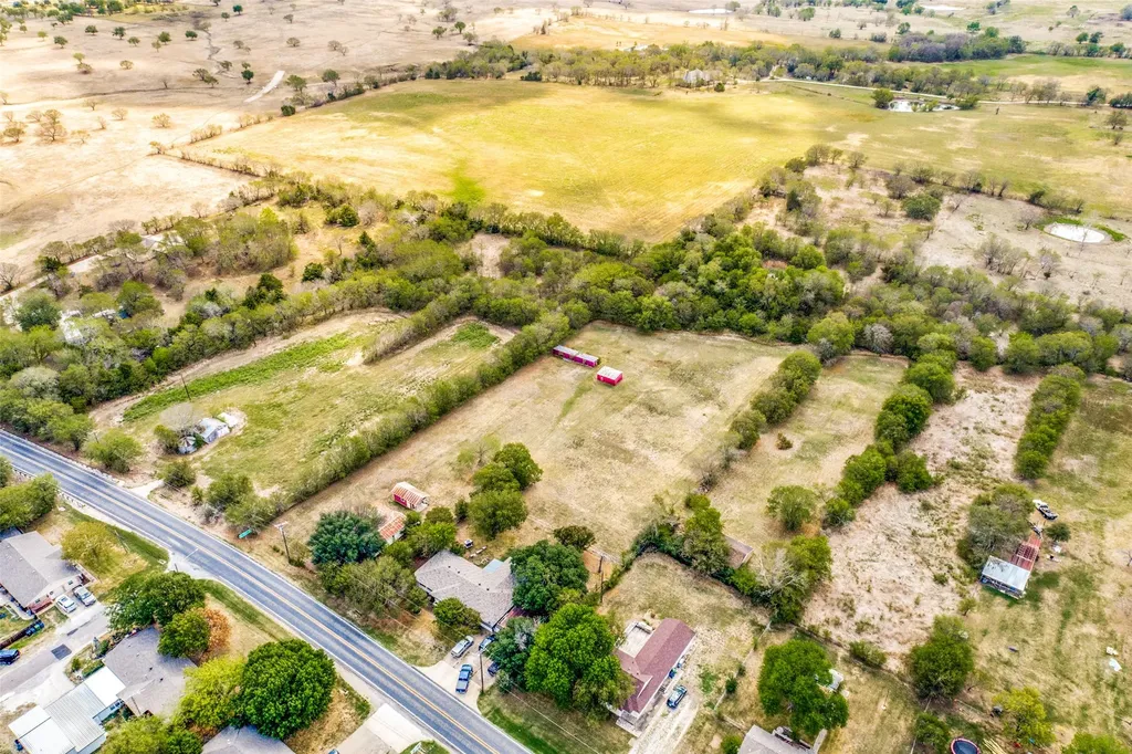 115 E Main Street Gunter TX 75058
