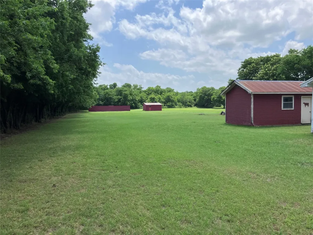 115 E Main Street Gunter TX 75058