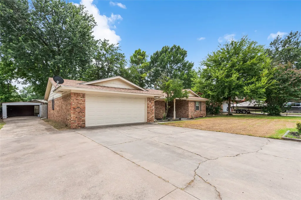2018 Ashland Street Gainesville TX 76240