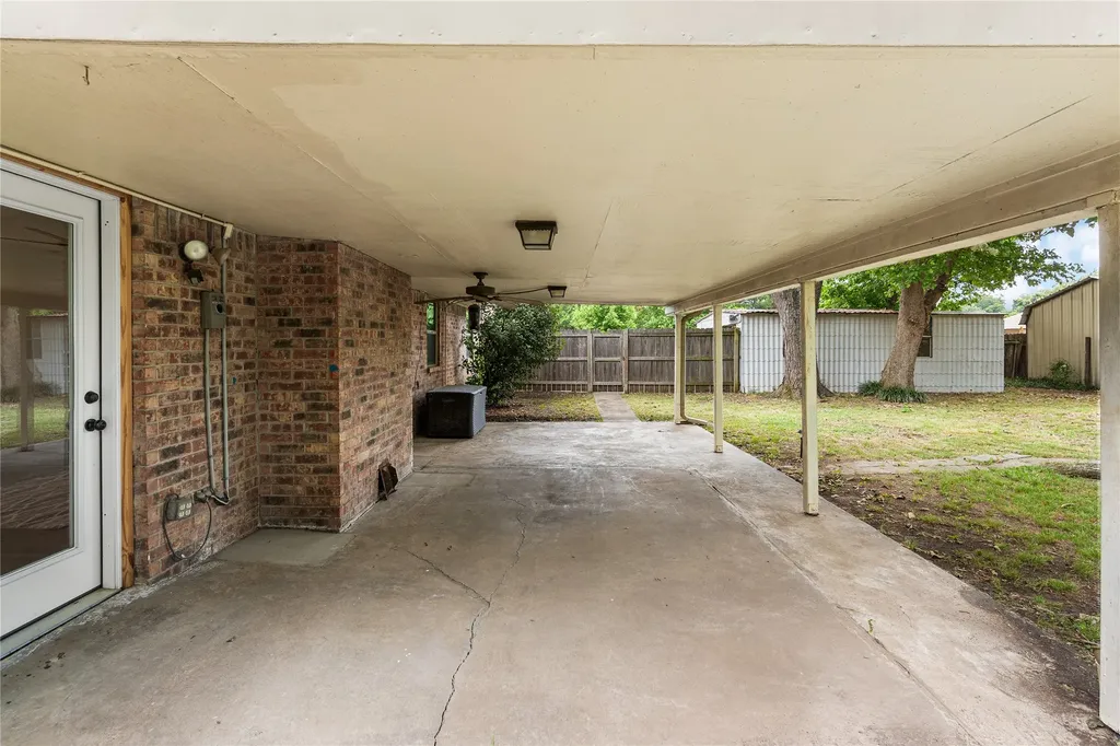 2018 Ashland Street Gainesville TX 76240