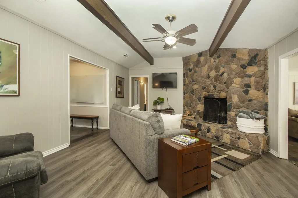 2812 Teakwood Lane Plano TX 75075