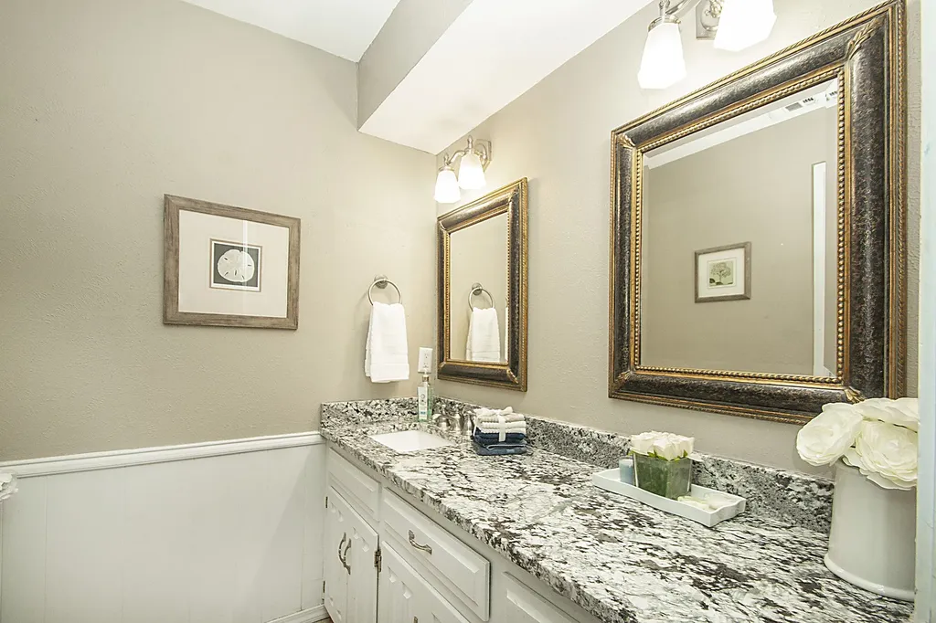 2812 Teakwood Lane Plano TX 75075