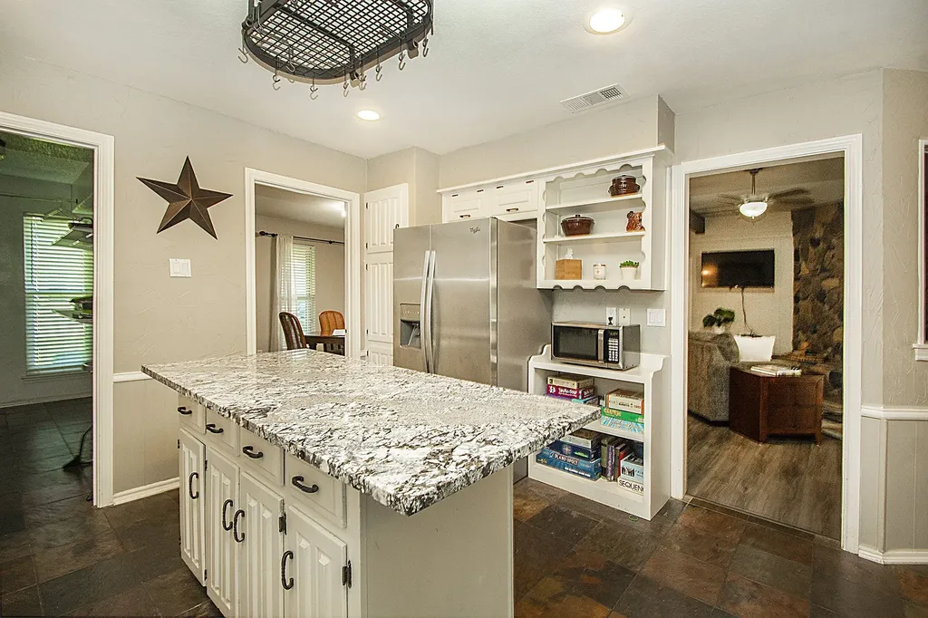 2812 Teakwood Lane Plano TX 75075