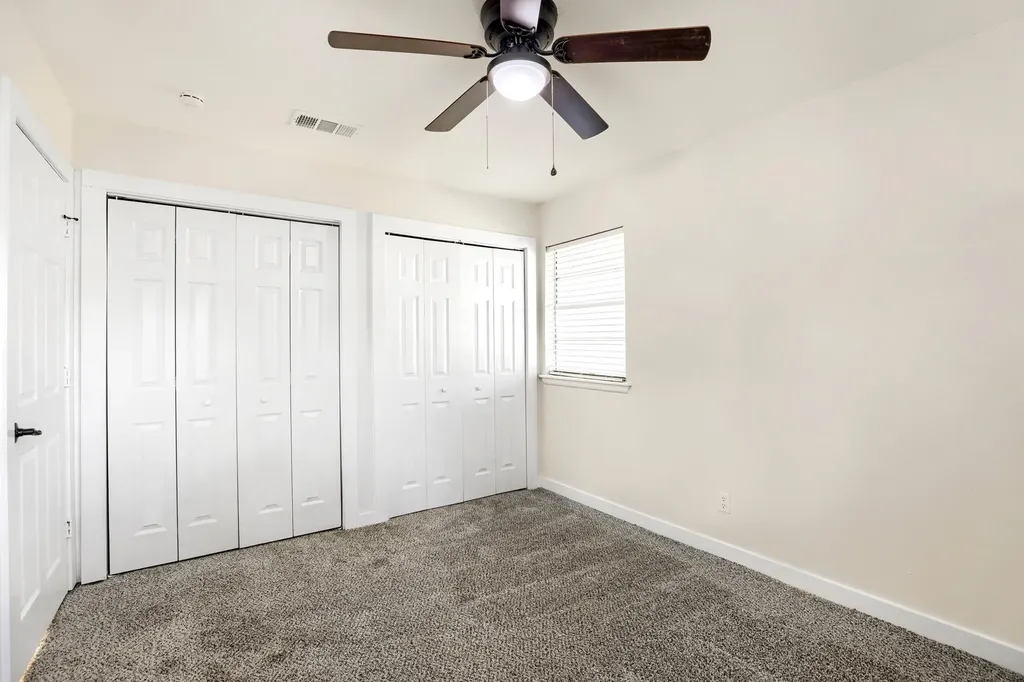 821 Oakwood Avenue Hurst TX 76053