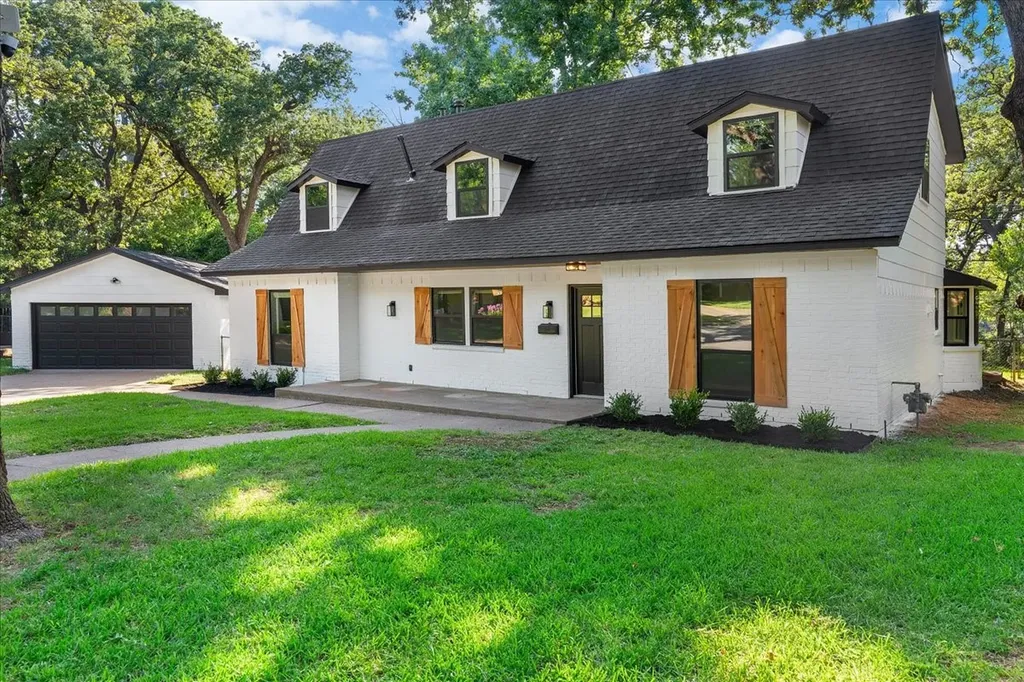 1815 Wellington Court Arlington TX 76013