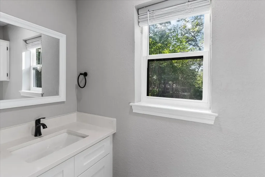 1815 Wellington Court Arlington TX 76013