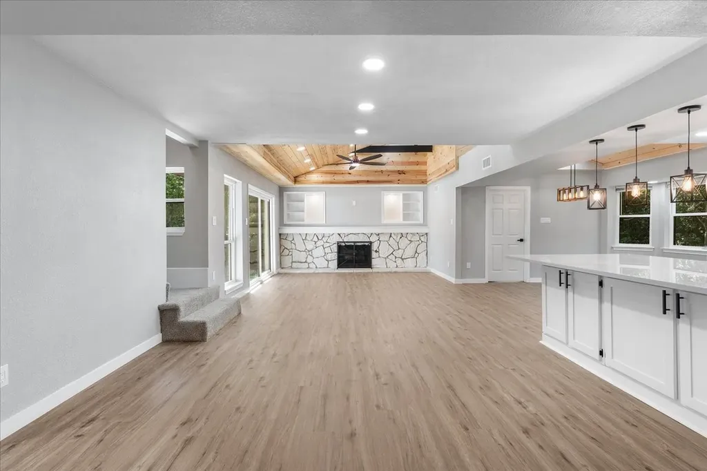 1815 Wellington Court Arlington TX 76013