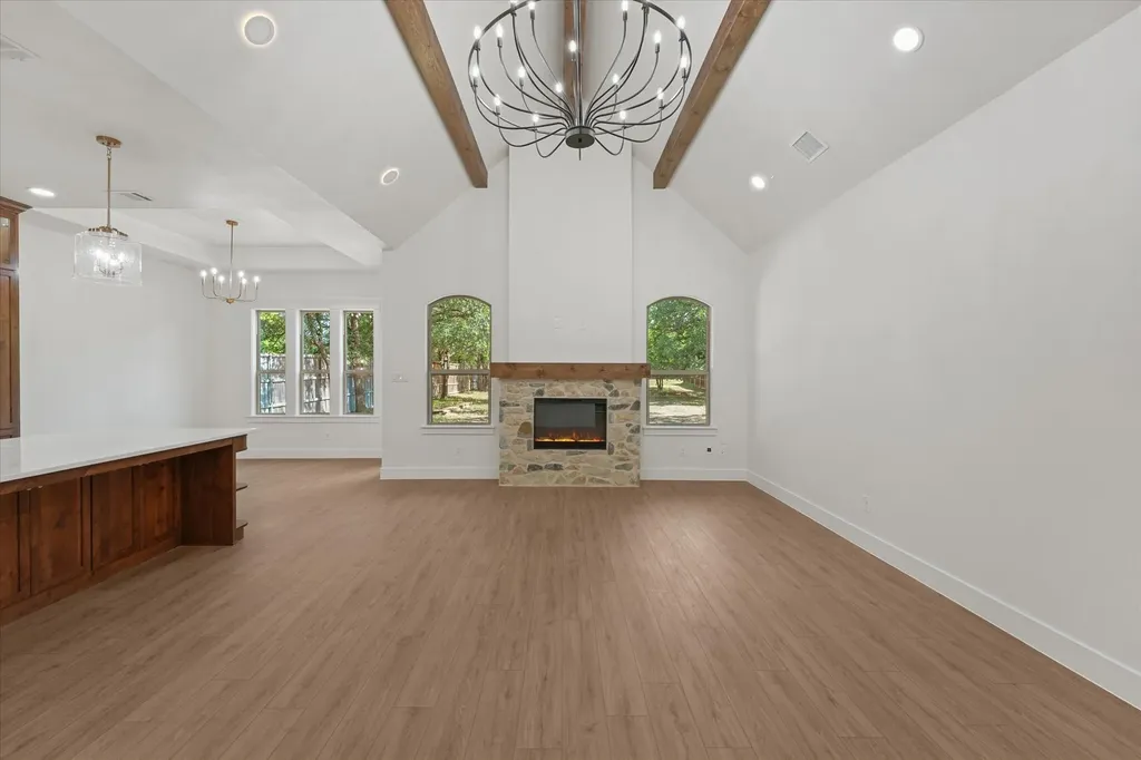 605 N Stewart Street Azle TX 76020