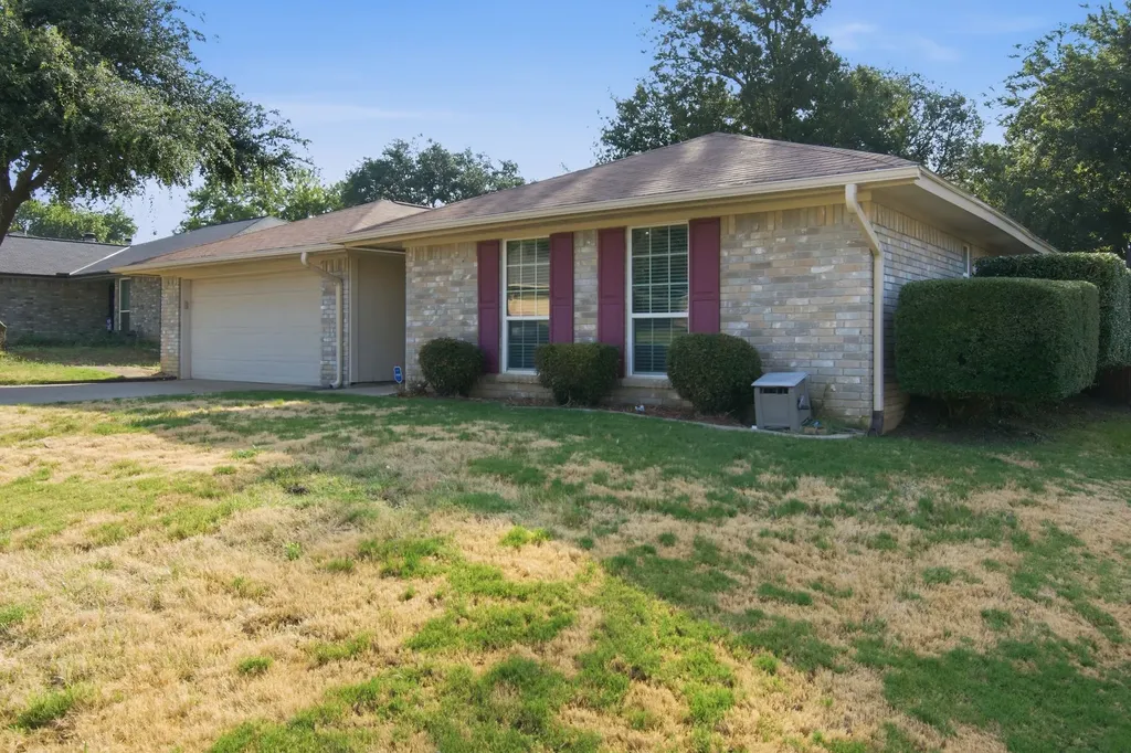2502 Cranberry Lane Euless TX 76039